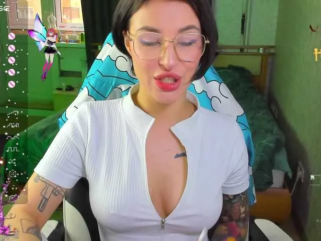 Live sex webcam photo for folinskaayaa #292212349