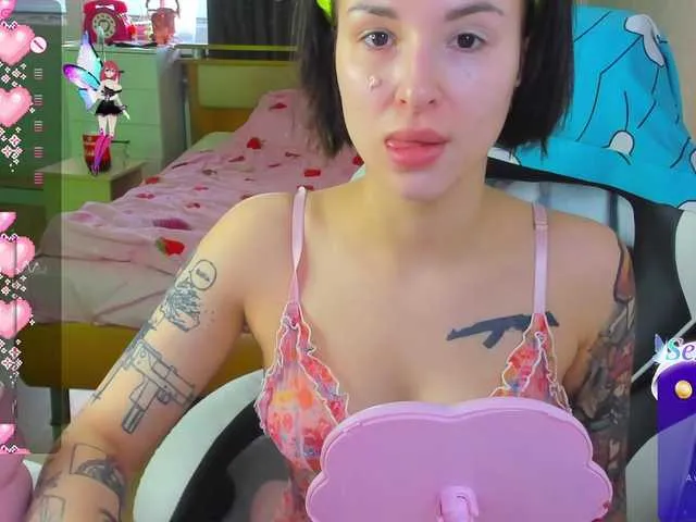 Live sex webcam photo for folinskaayaa #293236055