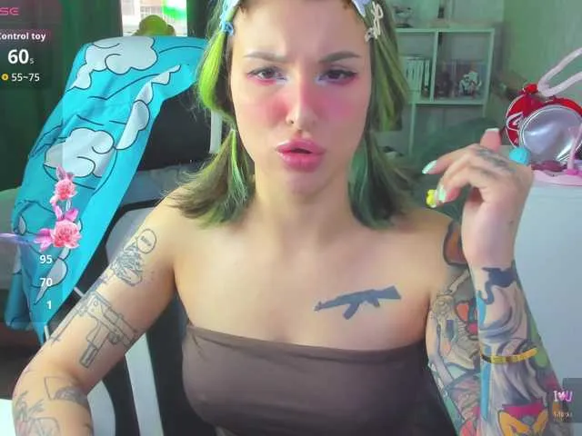 Live sex webcam photo for folinskaayaa #294181405
