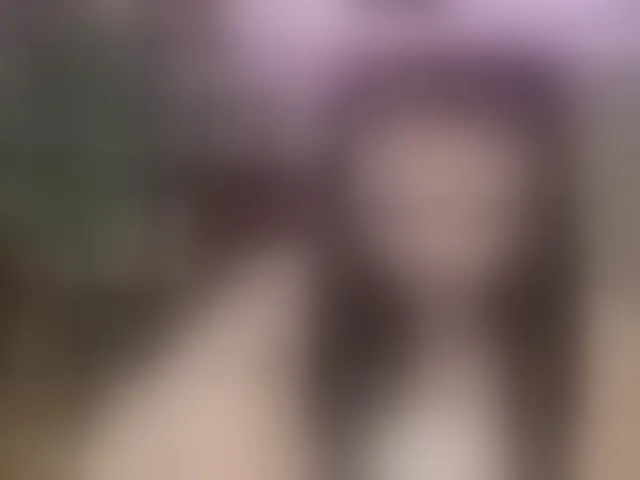 Live sex webcam photo for foxsusu #293354720