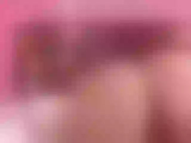 Live sex webcam photo for friendsmom #290926760