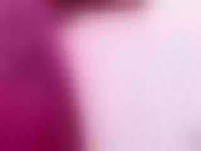 Live sex webcam photo for friendsmom #292101803