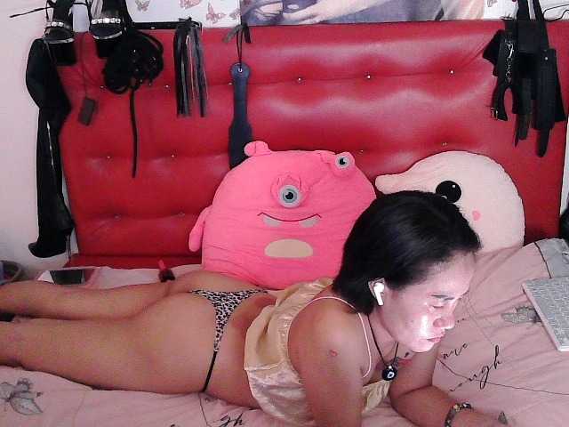 Live sex webcam photo for fuckmyclit69 #290271593