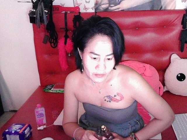 Live sex webcam photo for fuckmyclit69 #290485471