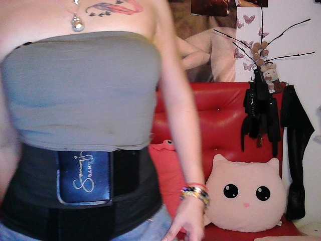 Live sex webcam photo for fuckmyclit69 #290681860