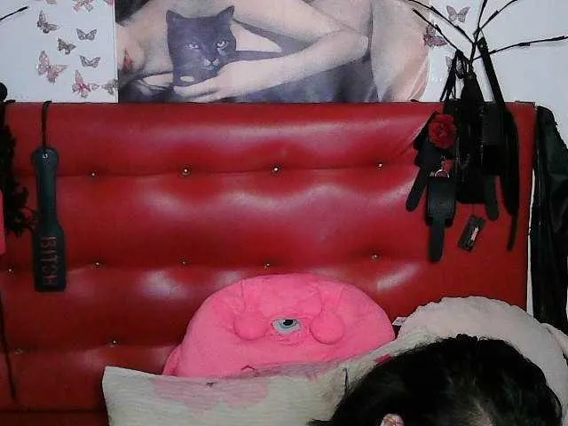 Live sex webcam photo for fuckmyclit69 #290881167