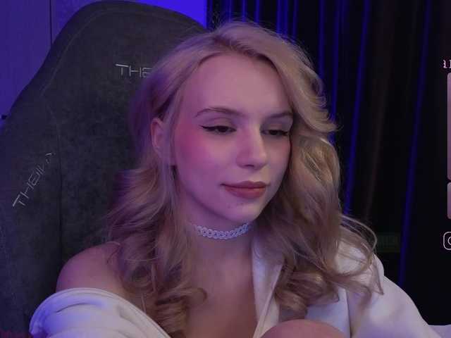 Live sex webcam photo for fymryn #290864125