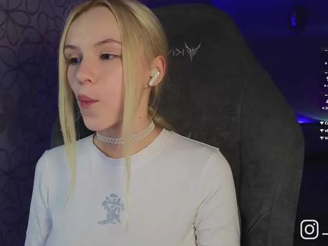 Live sex webcam photo for fymryn #291484913