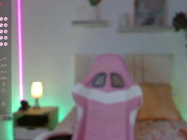 Live sex webcam photo for gabby001 #278113881