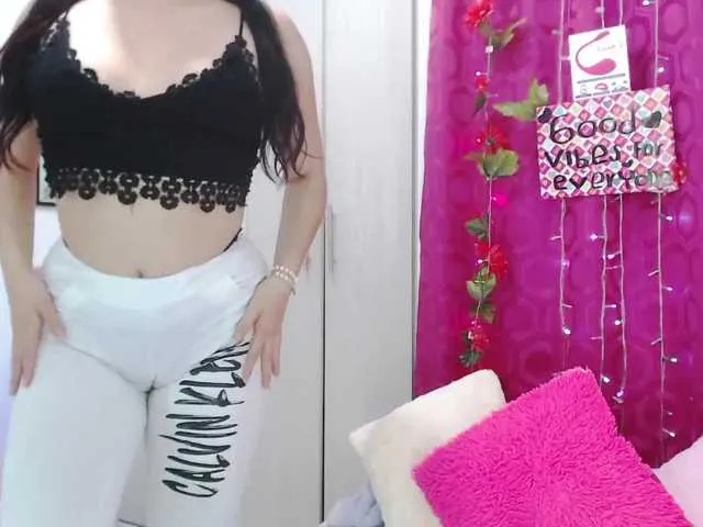 Live sex webcam photo for gabbymonrroy #273058746