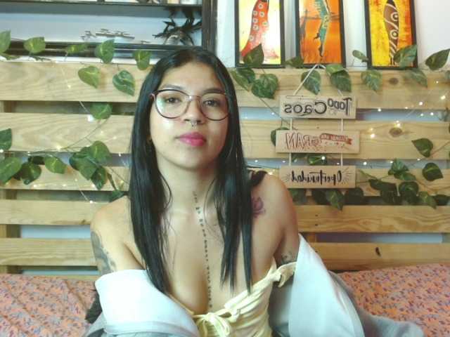 Live sex webcam photo for gabythx #276075793