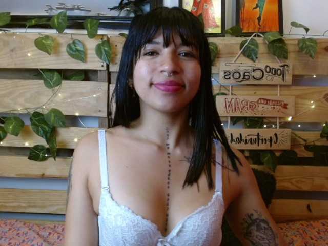 Live sex webcam photo for gabythx #276090889