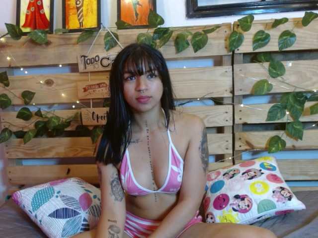 Live sex webcam photo for gabythx #276344597