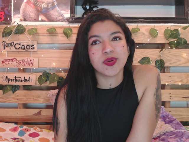 Live sex webcam photo for gabythx #277213276