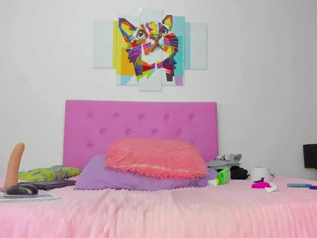 Live sex webcam photo for gatica-cat #291279718