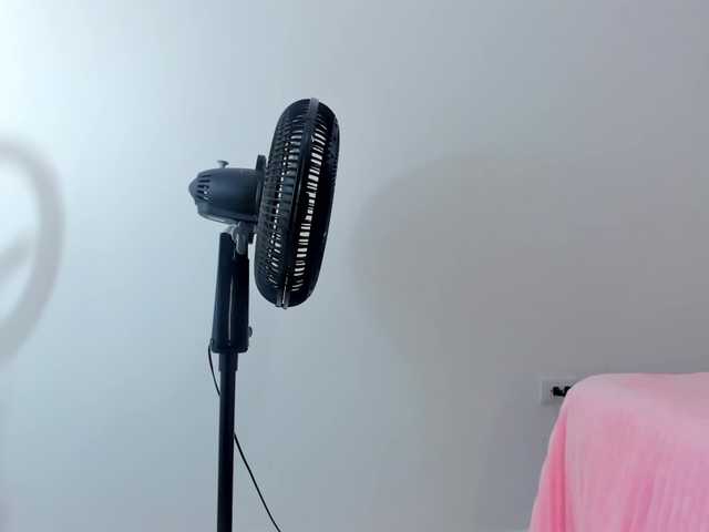 Live sex webcam photo for gatica-cat #291482572