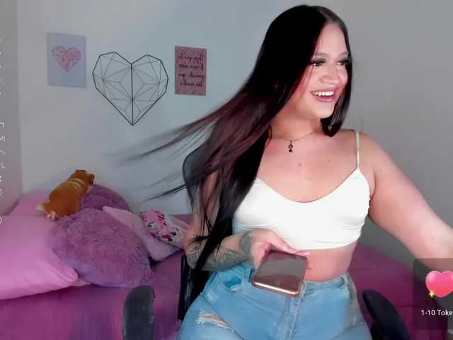 Live sex webcam photo for gemagranados #277669461