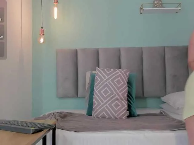 Live sex webcam photo for genesis44u #291714242