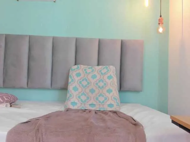 Live sex webcam photo for genesis44u #292377967