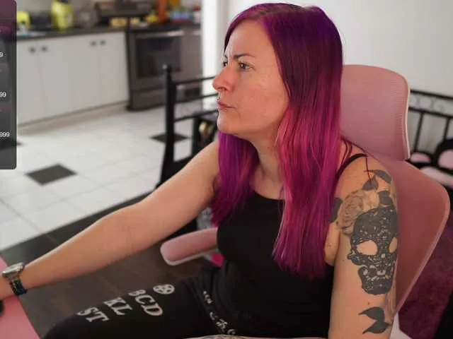 Live sex webcam photo for gennyrock #290441315