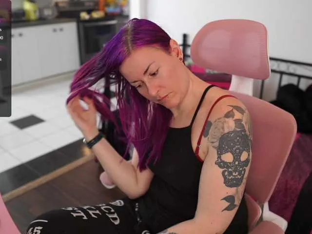 Live sex webcam photo for gennyrock #290496596