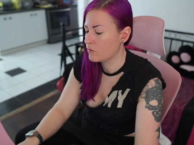 Live sex webcam photo for gennyrock #290815235