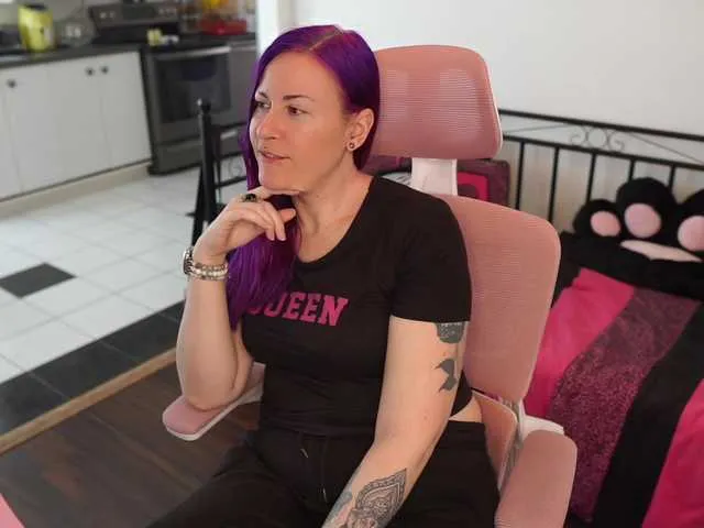 Live sex webcam photo for gennyrock #291072257