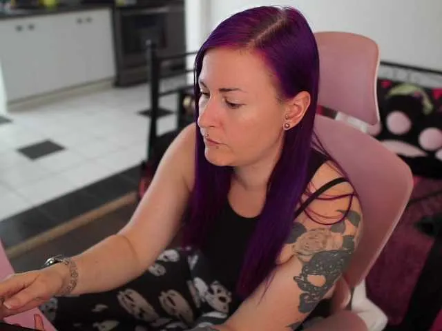 Live sex webcam photo for gennyrock #291294602