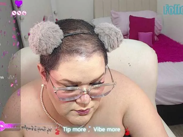 Live sex webcam photo for giamorrys #290281993