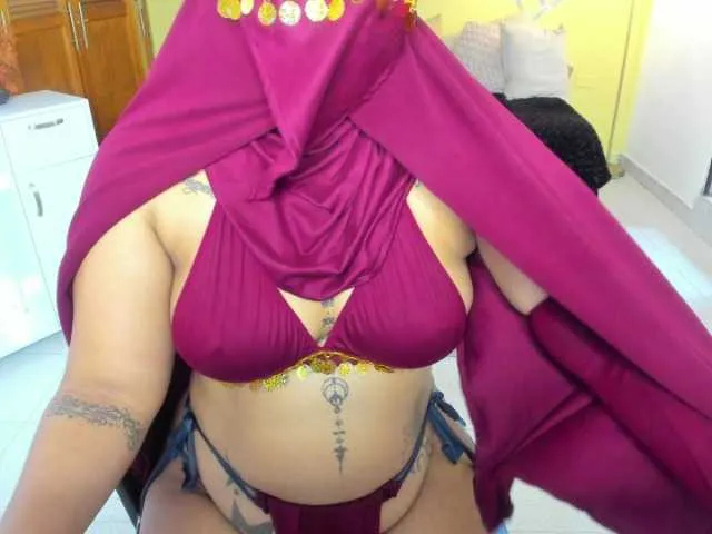 Live sex webcam photo for gigi-hadidd #277489734