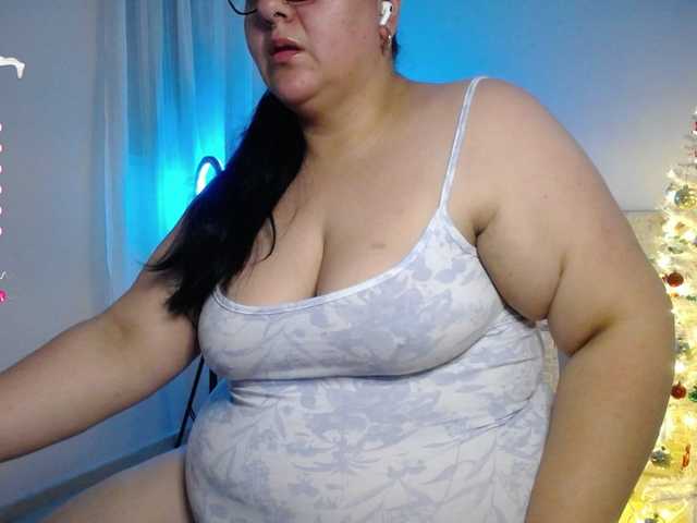 Live sex webcam photo for ginnylicious- #276972357