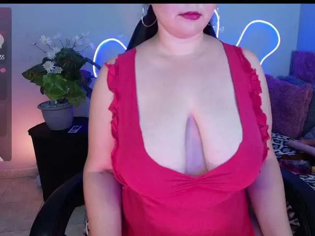 Live sex webcam photo for giordanapinoo #293898205