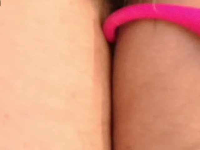 Live sex webcam photo for girl-amada #291379524