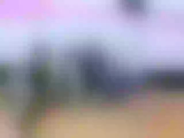 Live sex webcam photo for girlboom20 #272000346