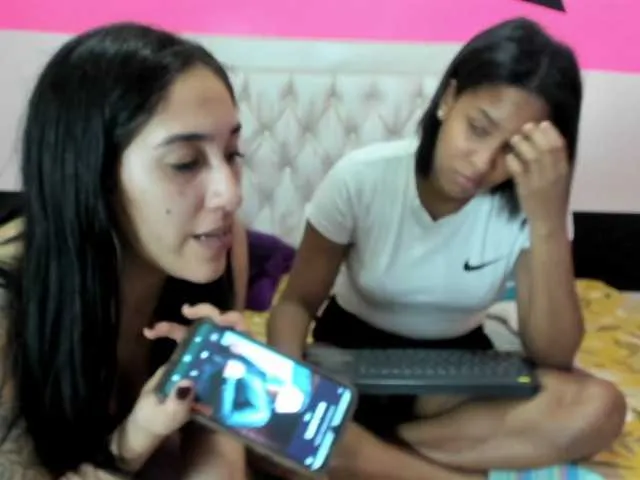 Live sex webcam photo for girlboom20 #272044700