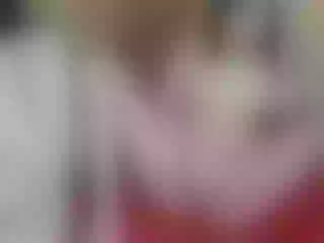 Live sex webcam photo for girlboom20 #272102965