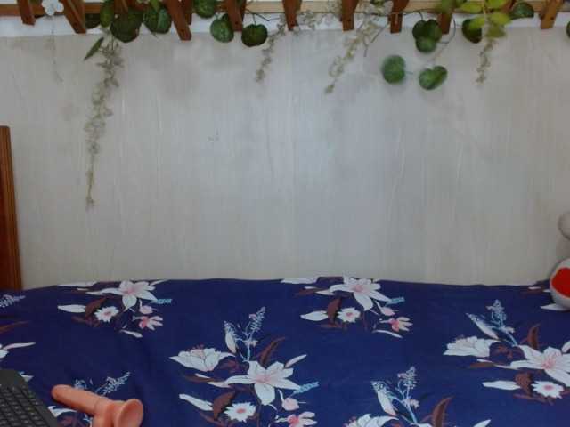 Live sex webcam photo for girlkeauca #275731690