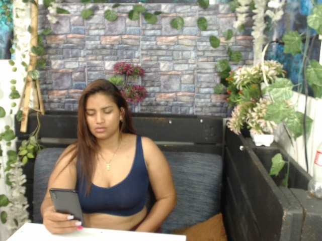 Live sex webcam photo for girlpartyhorn #275755968