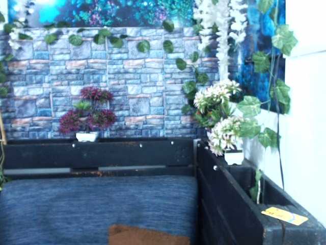 Live sex webcam photo for girlpartyhorn #275881950