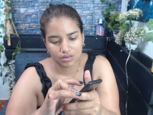 Live sex webcam photo for girlpartyhorn #276196771