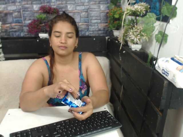 Live sex webcam photo for girlpartyhorn #276332293