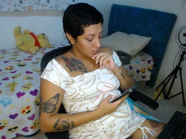 Live sex webcam photo for girlsex01 #291351471