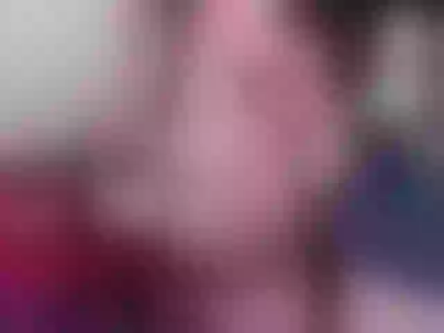 Live sex webcam photo for gizzell2 #272471756