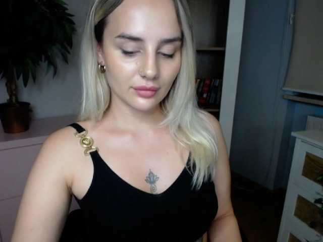 Live sex webcam photo for glamJasmin #275114046