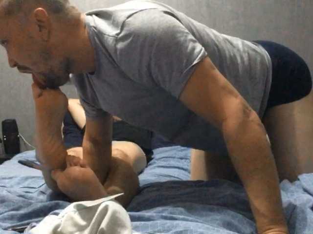 Live sex webcam photo for glinomesi #275983303