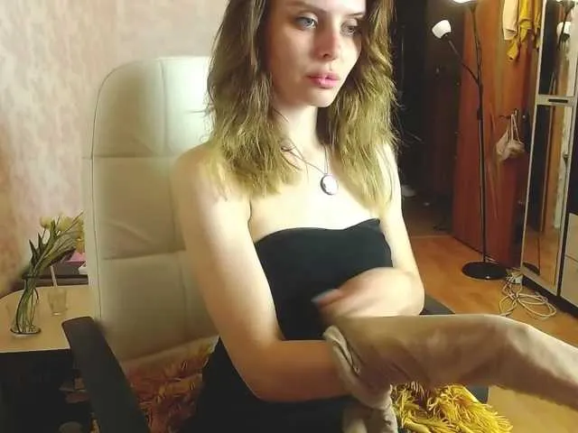 Live sex webcam photo for gloriawoo #274088237