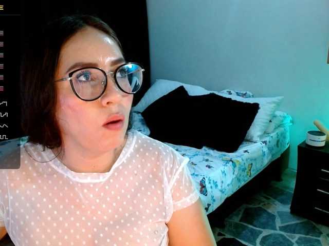 Live sex webcam photo for goddess-nahy #276127802