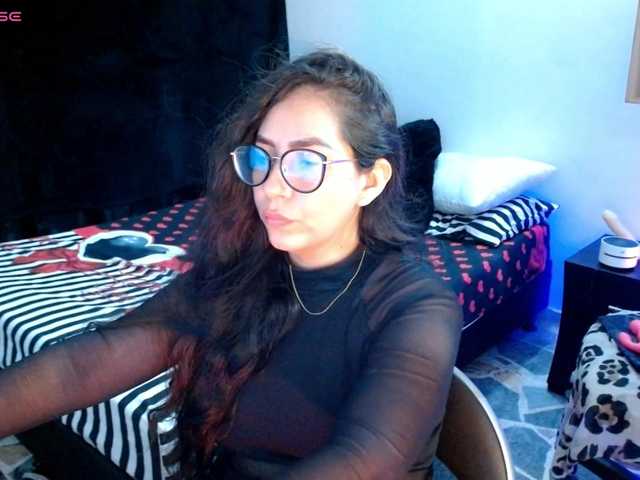 Live sex webcam photo for goddess-nahy #276167167