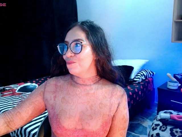 Live sex webcam photo for goddess-nahy #276196703