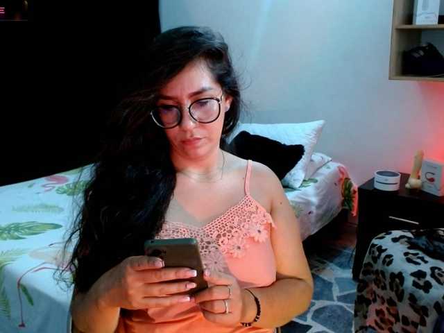 Live sex webcam photo for goddess-nahy #276224405